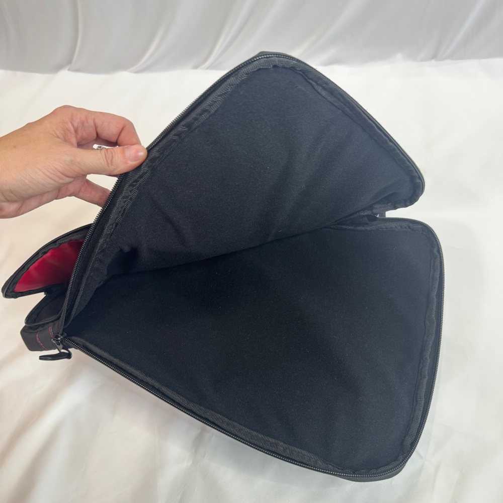 Black Laptop bag, multi pocket organizer, 15 inch padded travel case - Picture 4 of 7